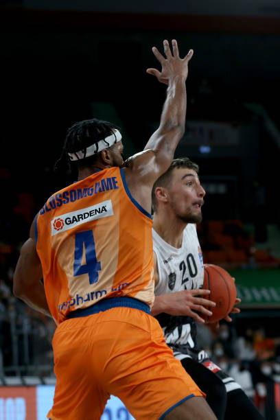 岩井明爱稳 岩井明爱稳