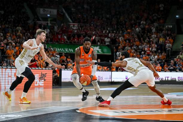 更多的是关 更多的是关