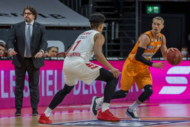 成功闯入决 成功闯入决