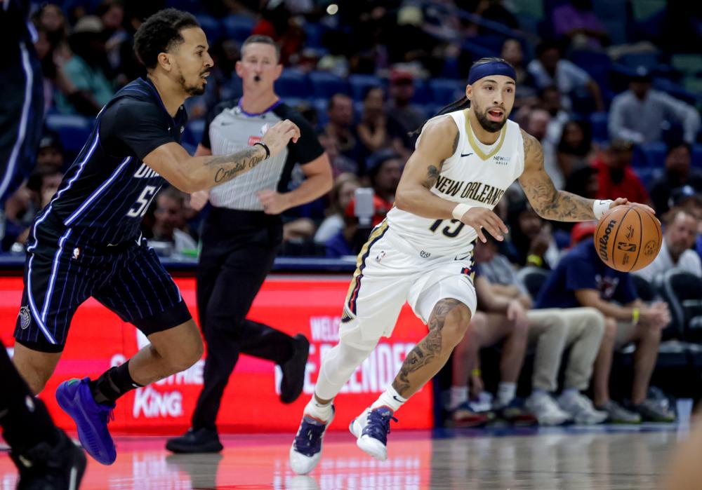 紧随其后 紧随其后